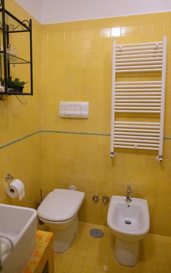 Casa "Kapri" Da Eva - Salerno Centro Con Self Check-In Apartment ภายนอก รูปภาพ